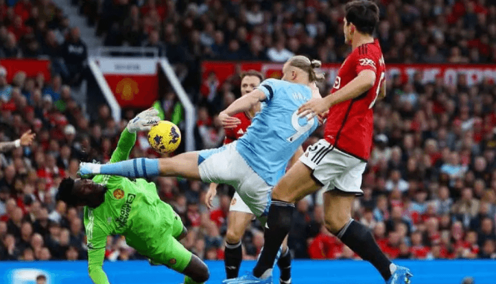 Onana Dicadangkan, Altay Bayindir Siap Jalani Debut di Premier League