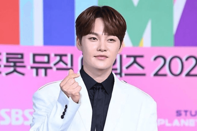 Park Seo-jin Ungkap Awal Baru dan Cinta Mendalam untuk Penggemar di Konser 'New: Begin'