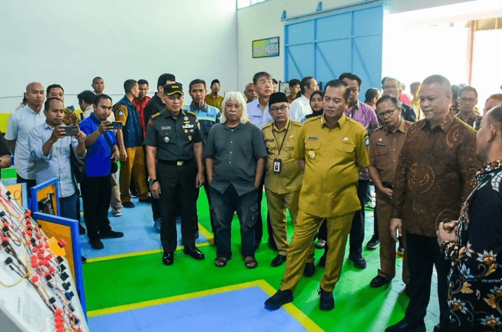 Gubernur NTB Dorong Lulusan Vokasi Bersaing di Pasar Kerja Global Melalui Pelatihan Alat Berat
