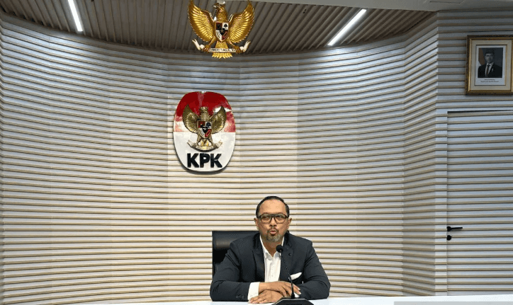 KPK Geledah Rumah Anggota DPD RI dan Kantor KONI Jatim Terkait Dugaan Korupsi Dana Hibah