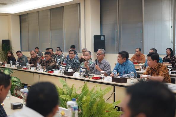 Dirjen Bea Cukai Dampingi Kunjungan Kerja Reses Komisi XI DPR RI di Pasuruan