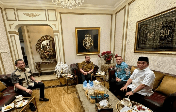 Pertemuan Hangat Antara Gerindra dan PKS Warnai Momen Lebaran 2025