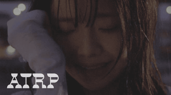 Teaser Perdana Mini Album Ketiga Chuu "Only Cry in the Rain" Dirilis, Perlihatkan Emosi Mengharukan