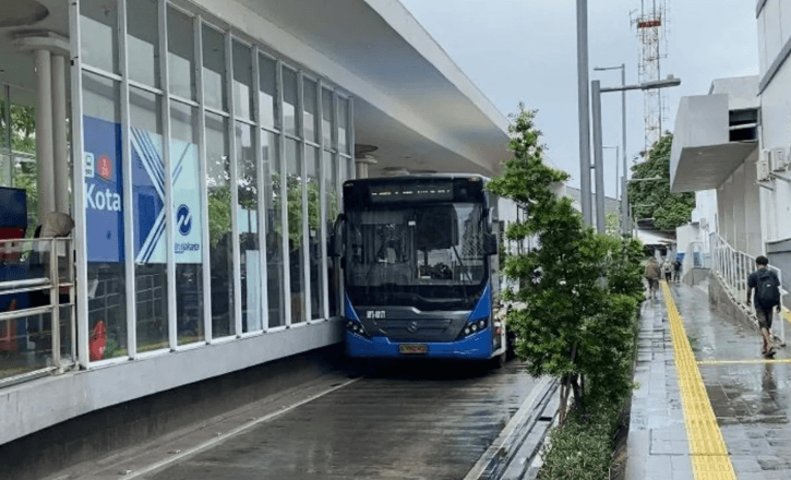 Pemprov DKI Sediakan Gate Khusus Perempuan dan Gratiskan Transportasi di Dua Tanggal Penting