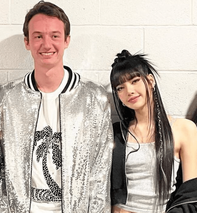 Lisa Blackpink Pamer Romansa dengan Frederic Arnault di Tengah Sorotan Coachella
