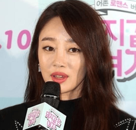 Choi Yeo-jin Buka Suara Soal Rumor Jahat dan Pastikan Tindakan Hukum Sedang Berjalan