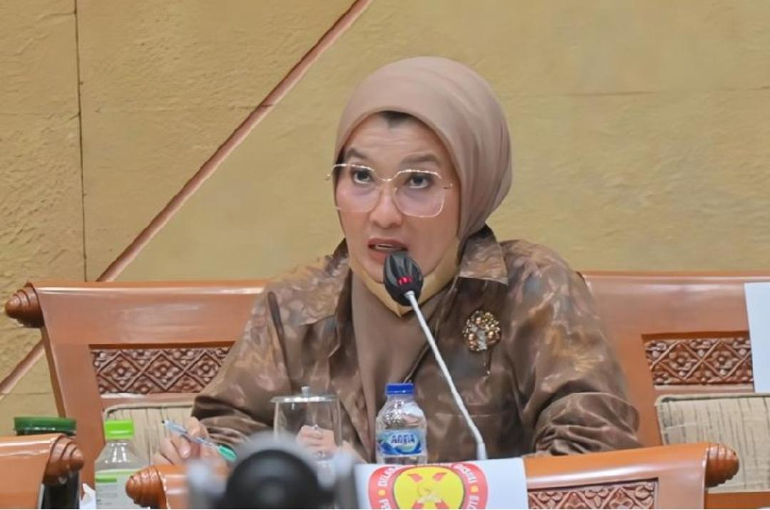 Arzeti Dukung Penerbitan Ulang Ijazah Eks-Karyawan di Jatim: Jangan Berhenti Viralnya Kasus!