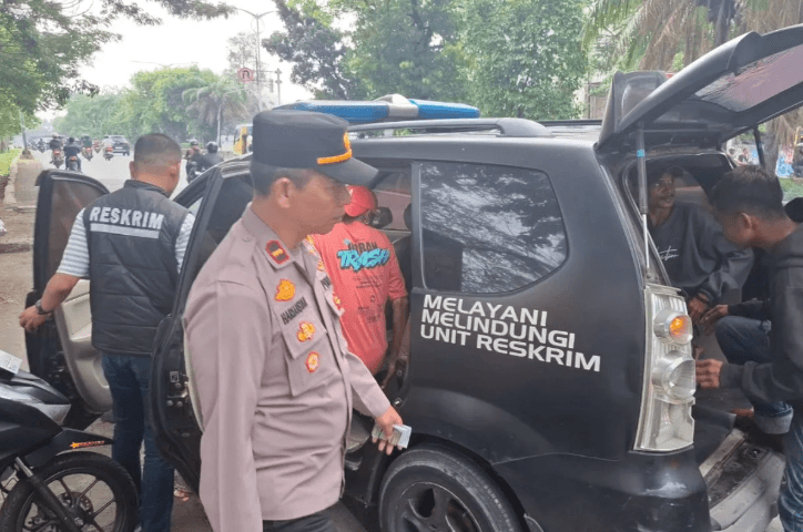 Polsek Cengkareng Menangkap Empat Orang Debt Collector Setelah Meresahkan Warga