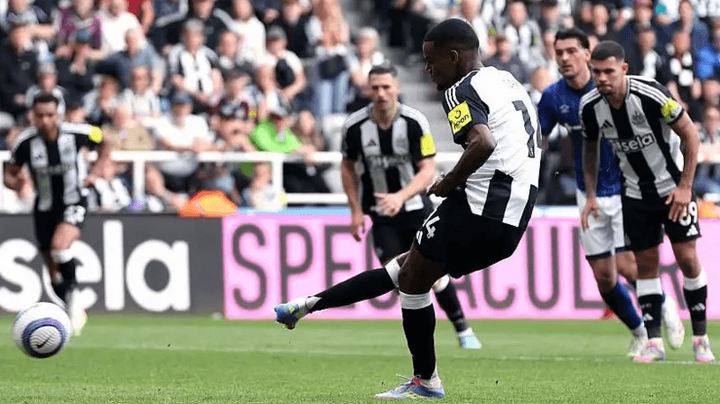 Newcastle United Tekuk Ipswich Town 3-0, Pastikan Degradasi Lawan dari Premier League