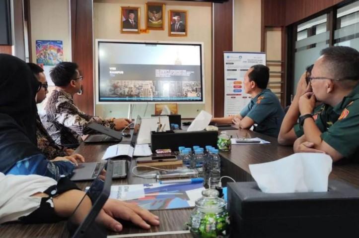 Pusjianstralitbang TNI dan STMIK AMIK Bandung Berkolaborasi Wujudkan Kemandirian Industri Pertahanan