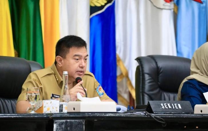 Sekjen Kemendagri Tekankan Pemerintah Daerah Rutin Cek Harga Pangan di Pasar