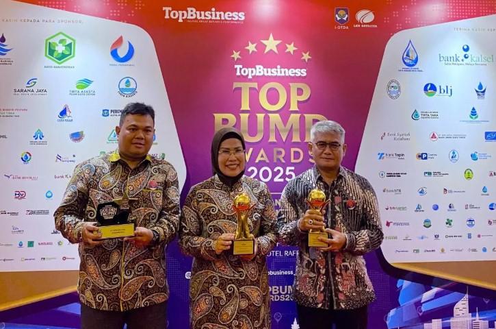 Bupati Serang Raih Top Pembina BUMD Award 2025, PT BPR Serang dan Tirta Albantani Juga Torehkan Prestasi