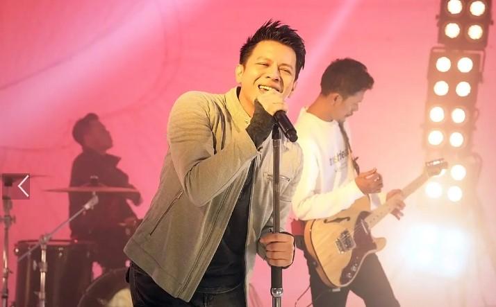 Kekayaan Ariel NOAH Mengalir dari Panggung Musik hingga Dunia Fashion