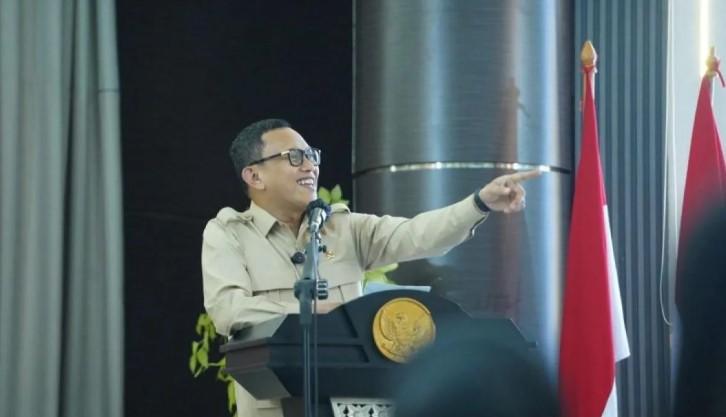 Menteri Abdul Kadir Karding Tekankan CPNS Harus Siap Hadapi Tantangan Pelindungan PMI