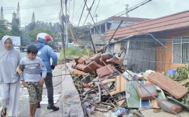 Diduga Sopir Kehilangan Kendali, Korlantas Turun Bantu Polda Sumbar Selidiki Insiden