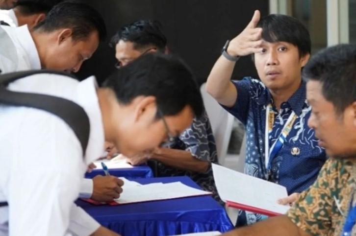 Ratusan Peserta Jalani Seleksi PPPK Tahap II di Kantor Wali Kota Jakarta Barat