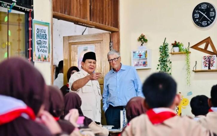 Kunjungan Mendadak Prabowo dan Bill Gates Tinjau Program Makan Bergizi Gratis di SDN 03 Jati