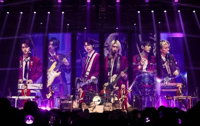 Xdinary Heroes Sukses Gelar Konser Solo dan Umumkan Rangkaian Tur Dunia