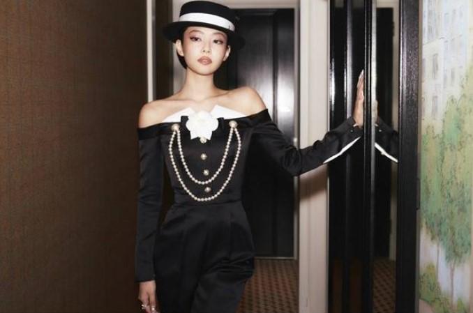 Jennie BLACKPINK Dinobatkan Sebagai Best Dresser di Met Gala 2025 Berkat Busana Klasik Chanel