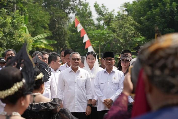 Wakil Menteri Perdagangan Hadiri Peluncuran Musdesus Kopdes Merah Putih di Pandeglang