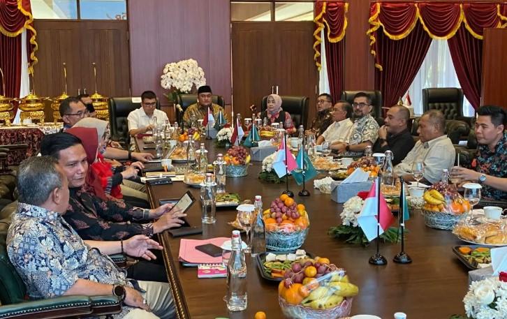 Bupati Bogor Bertemu DPRD Jabar, Bahas Sinkronisasi Program Prioritas