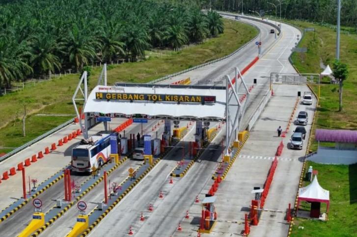 Volume Kendaraan di Tol Indrapura-Kisaran Naik Tajam Selama Libur Waisak