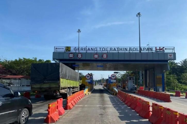 Lalu Lintas di Dua Tol Riau Capai 25.784 Kendaraan Selama Libur Panjang