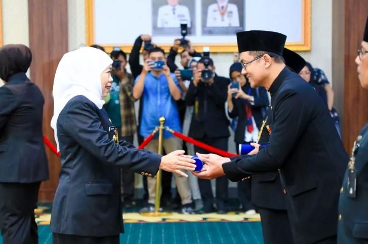 Gubernur Khofifah Luncurkan Pelatihan Kepala Sekolah Berbasis AI Melalui Program Talent DNA