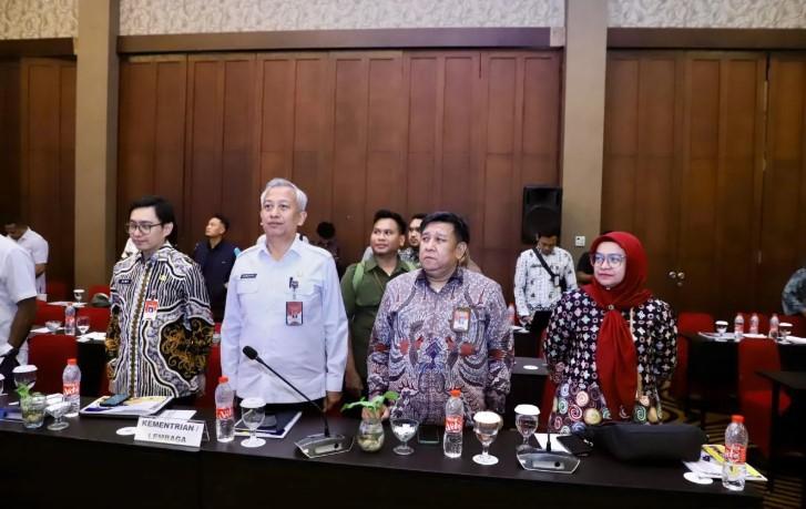 Kemendagri dan Komisi II DPR RI Tinjau Progres Pembangunan KPP Papua Selatan
