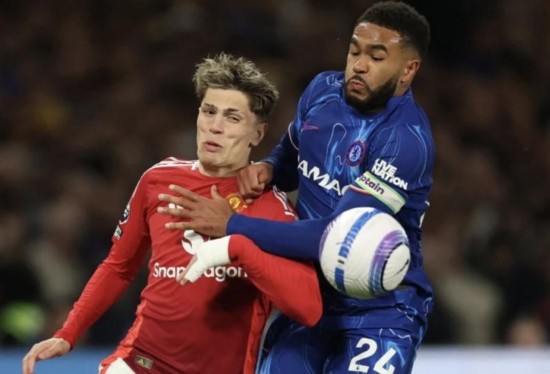 Chelsea vs Manchester United: Gol Cucurella Menangkan The Blues 1-0