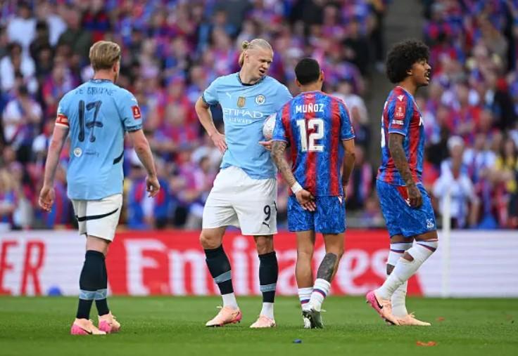 Crystal Palace Taklukkan Manchester City 1-0 dan Jadi Juara Piala FA 2024/2025