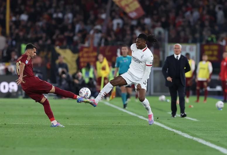 AS Roma Tumbangkan AC Milan 3-1, Lolos Liga Champions Terbuka Lebar