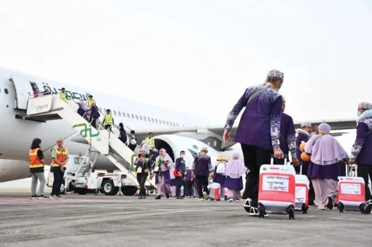 Jumlah Calon Haji Terus Bertambah Capai 15 Kloter, Tiga Jamaah Embarkasi Palembang Wafat di Tanah Suci