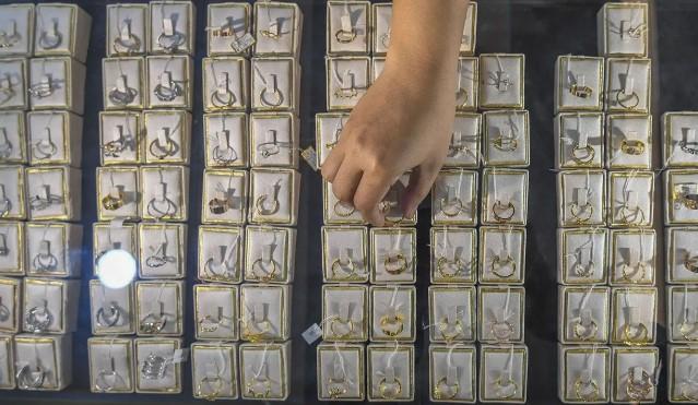 Harga Emas Pegadaian Naik Signifikan, Antam Tembus Rp1,98 Juta per Gram