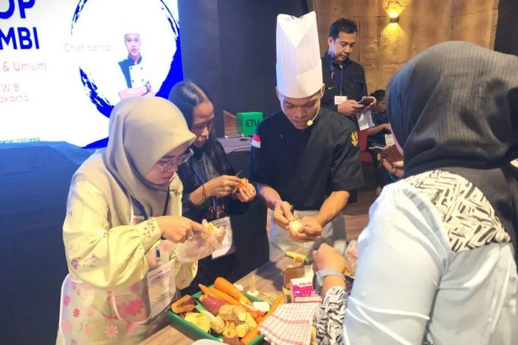 Peruri Selenggarakan Workshop Seni Ukir Makanan untuk UMKM di Jakarta
