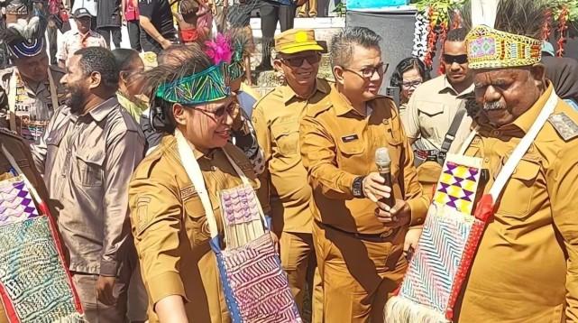 Gubernur Papua Barat Daya dan Bupati Sorsel Luncurkan Sekolah Gratis dari TK hingga SMK