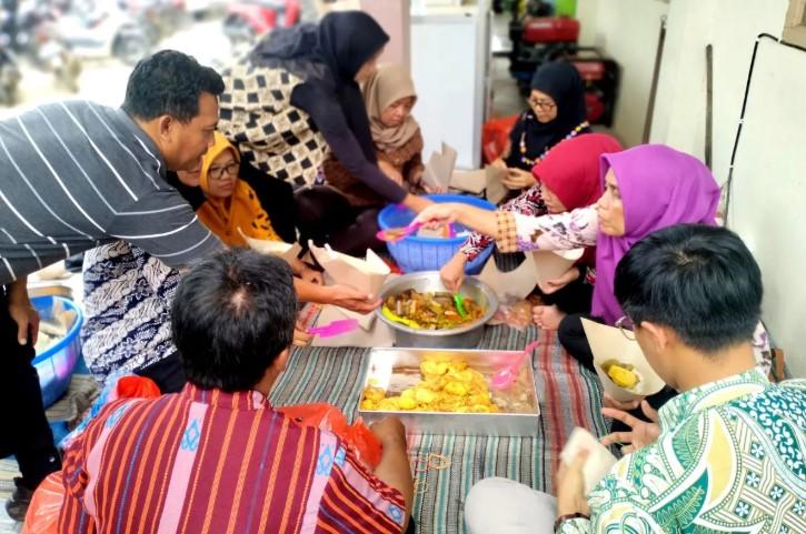 Ringankan Beban Korban, Kemensos Salurkan Bantuan untuk Warga Terdampak Banjir dan Longsor di Trenggalek