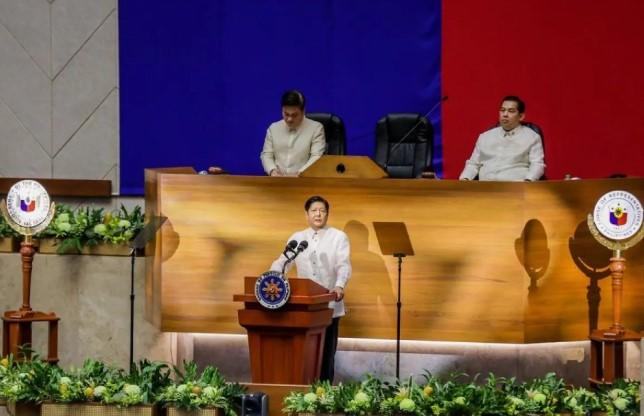 Marcos Evaluasi Kabinet untuk Percepat Prioritas Baru Pemerintahan