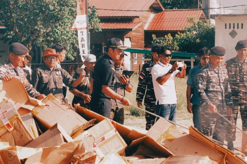 Bea Cukai dan Lanal Tarempa Musnahkan 2,5 Juta Batang Rokok Ilegal di Anambas