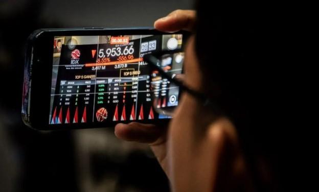 IHSG Senin Dibuka Menguat 17,32 Poin