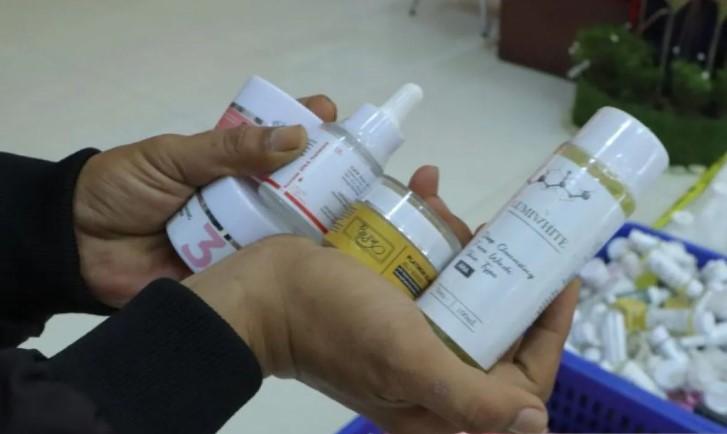 Kosmetik Ilegal Bermerek GlowGlowing Diproduksi di Rumah Kontrakan, Pemilik Belajar dari YouTube