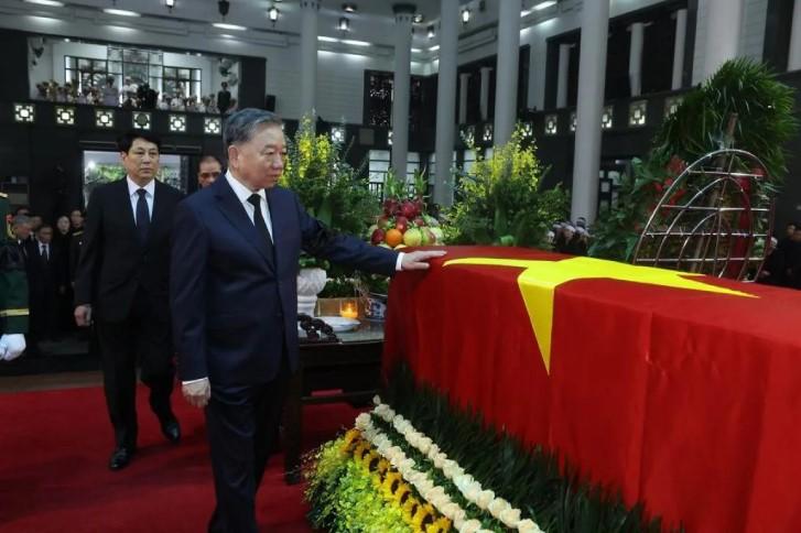 Vietnam Gelar Upacara Penghormatan Kenegaraan untuk Tran Duc Luong