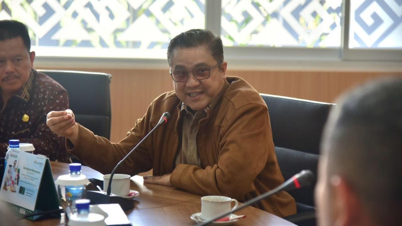 DPR Soroti Lahan Tidur, Program Makan Bergizi Terancam Gagal