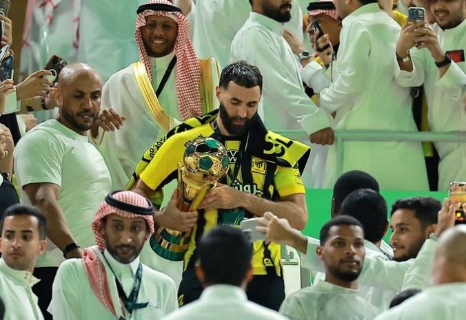 Benzema Bawa Al Ittihad Raih Gelar Ganda!