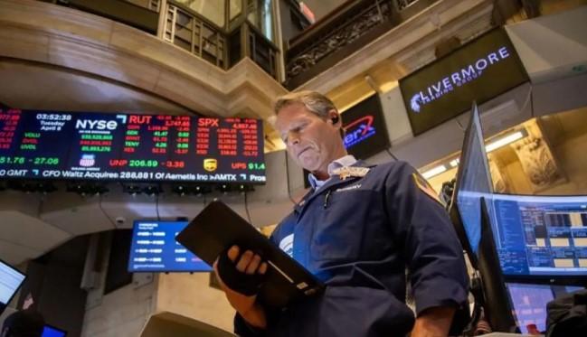 Saham AS Melemah Usai Trump Tuding China Langgar Perjanjian Dagang, Pasar Kembali Diliputi Ketidakpastian