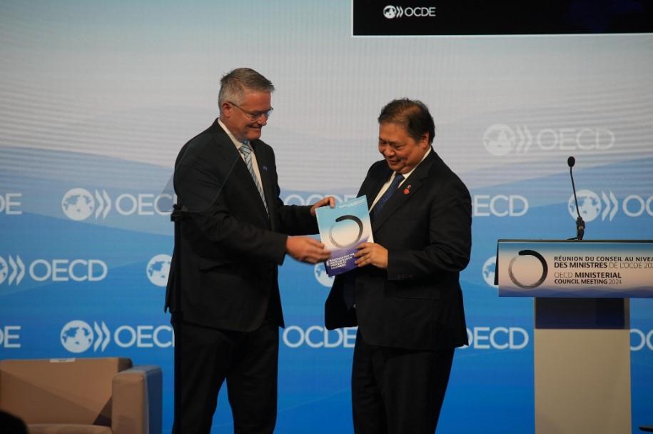 Indonesia Resmi Serahkan Initial Memorandum untuk Aksesi OECD di Paris