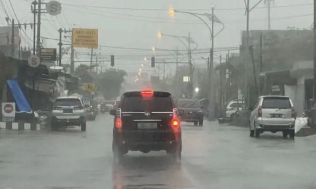 BMKG Imbau Masyarakat Waspada dan Rutin Pantau Informasi Cuaca