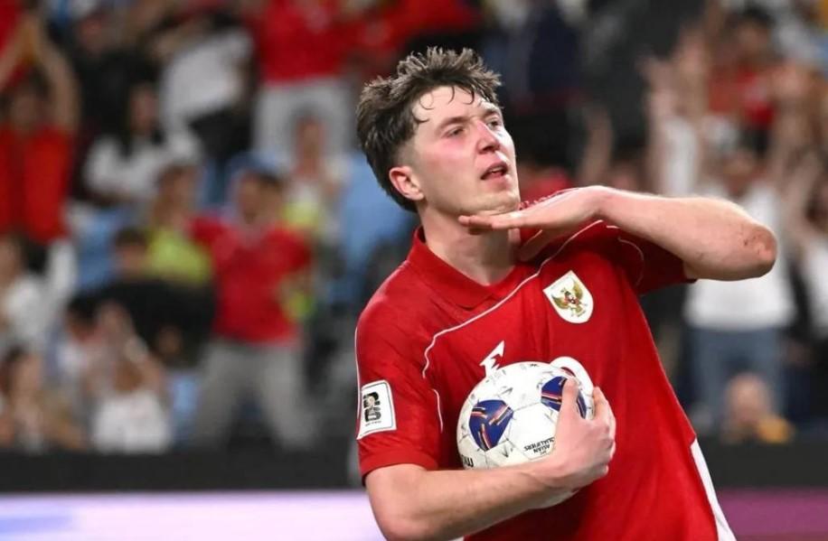 Indonesia Unggul 1-0 atas China di Babak Pertama lewat Gol Penalti Ole Romeny