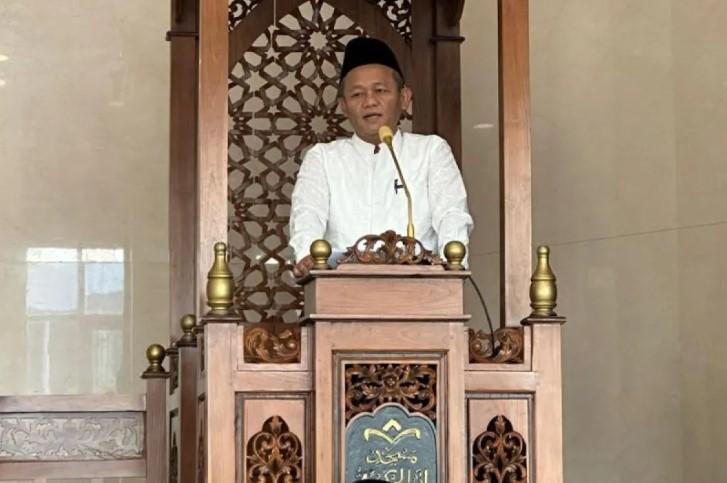 Sarmuji Ajak Politisi Bangun Warisan Kebaikan dalam Khutbah Iduladha
