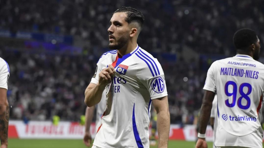 Manchester City Capai Kesepakatan Transfer Rayan Cherki dari Lyon Senilai €40 Juta